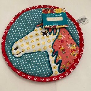 NWT The Pioneer Woman Trivet
